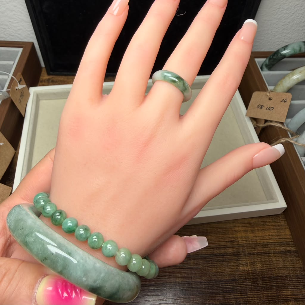 Full Jadeite Jade Ring | US size 6.5 | R2